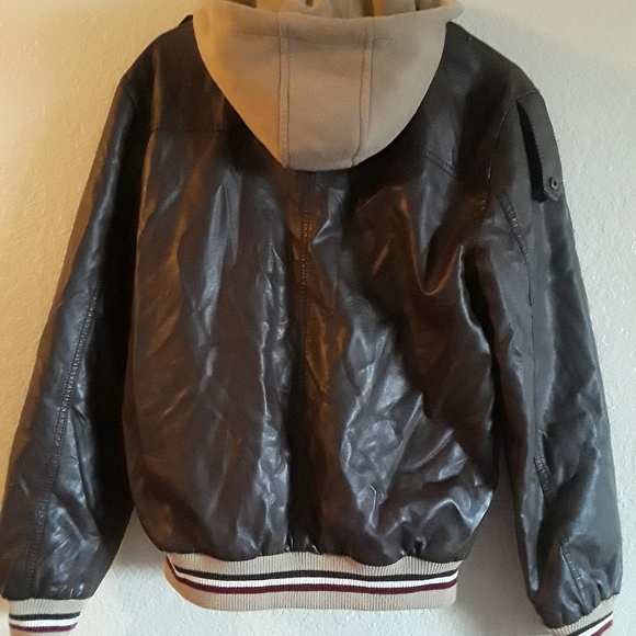 Sweater with hoodie - Picture 6 of 8